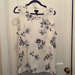 JJILL sleeveless knit top. Size 2x